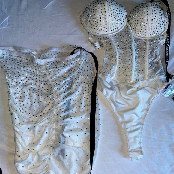 Fashion Nova Dresses & Skirts - Embellished two piece skirt set